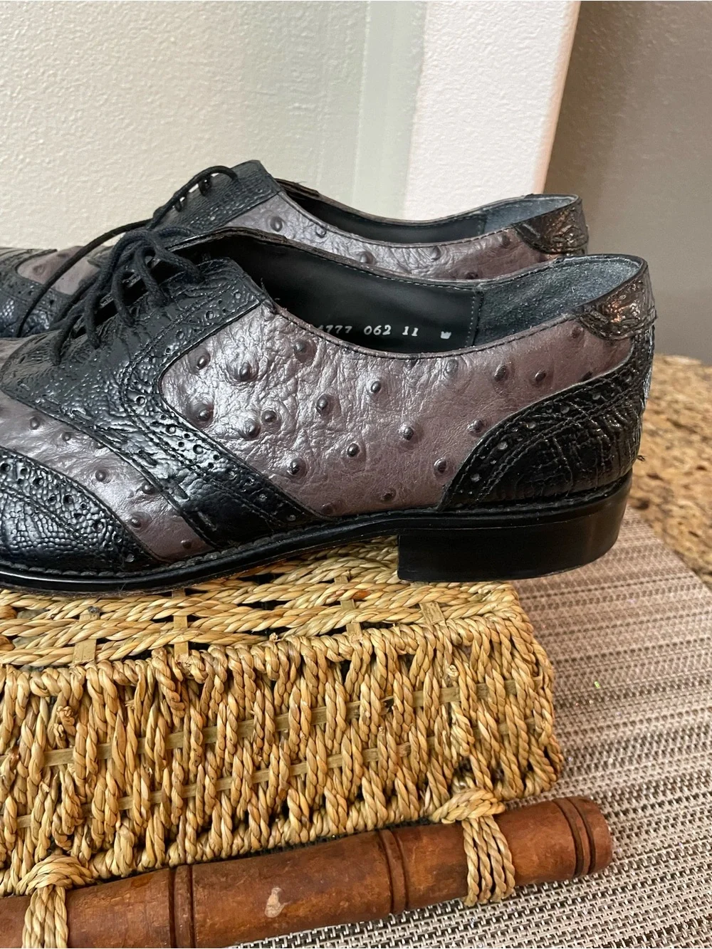Men’s Black & Gray Exotic Ostrich Crocodile Print Wingtip Oxford Dress Shoe